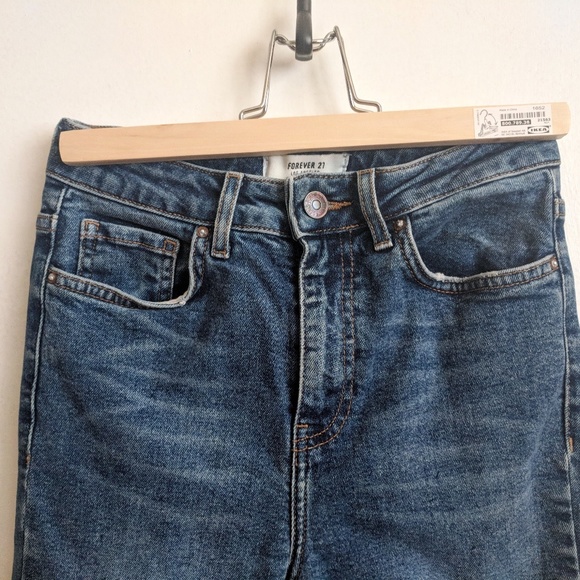 Forever 21 Ultra High Waisted Jeans - Picture 3 of 4